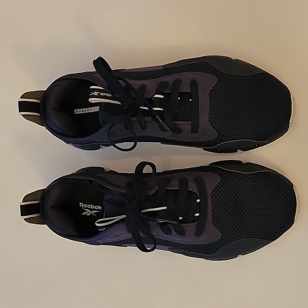 Reebok Sneakers